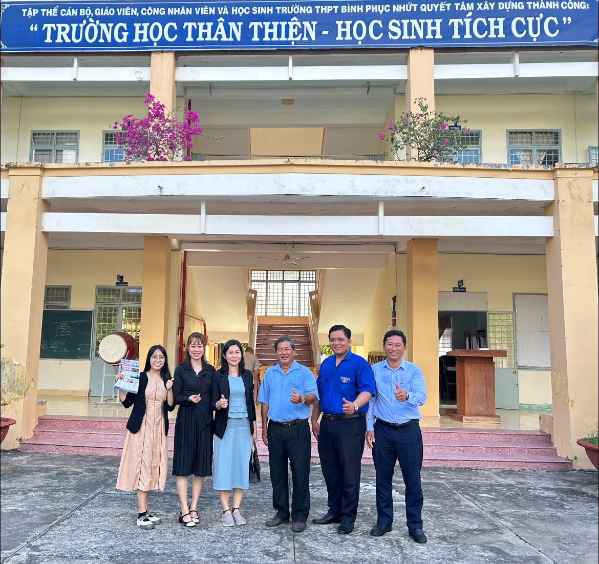 Buổi Trao Học Bổng Hoa Hướng Dương 19.05.2025 - Chắp Cánh Ước Mơ, Thắp Sáng Tương Lai Thế Hệ Trẻ